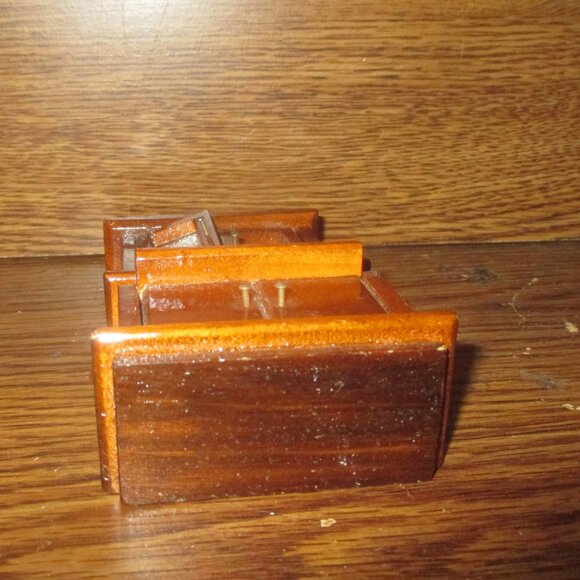 Dollhouse Furniture 7 piece set of Living Room Furniture mostly Wooden Set 1 - Picture 8 of 12